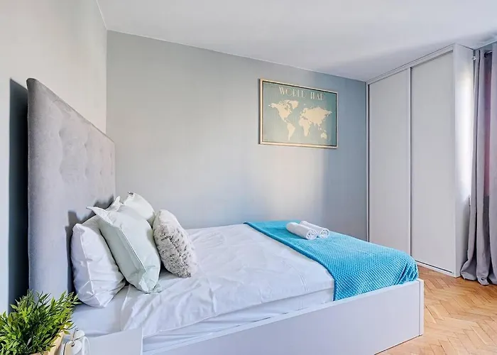 Super Central Suite With Air Conditioning New Flat With Wifi